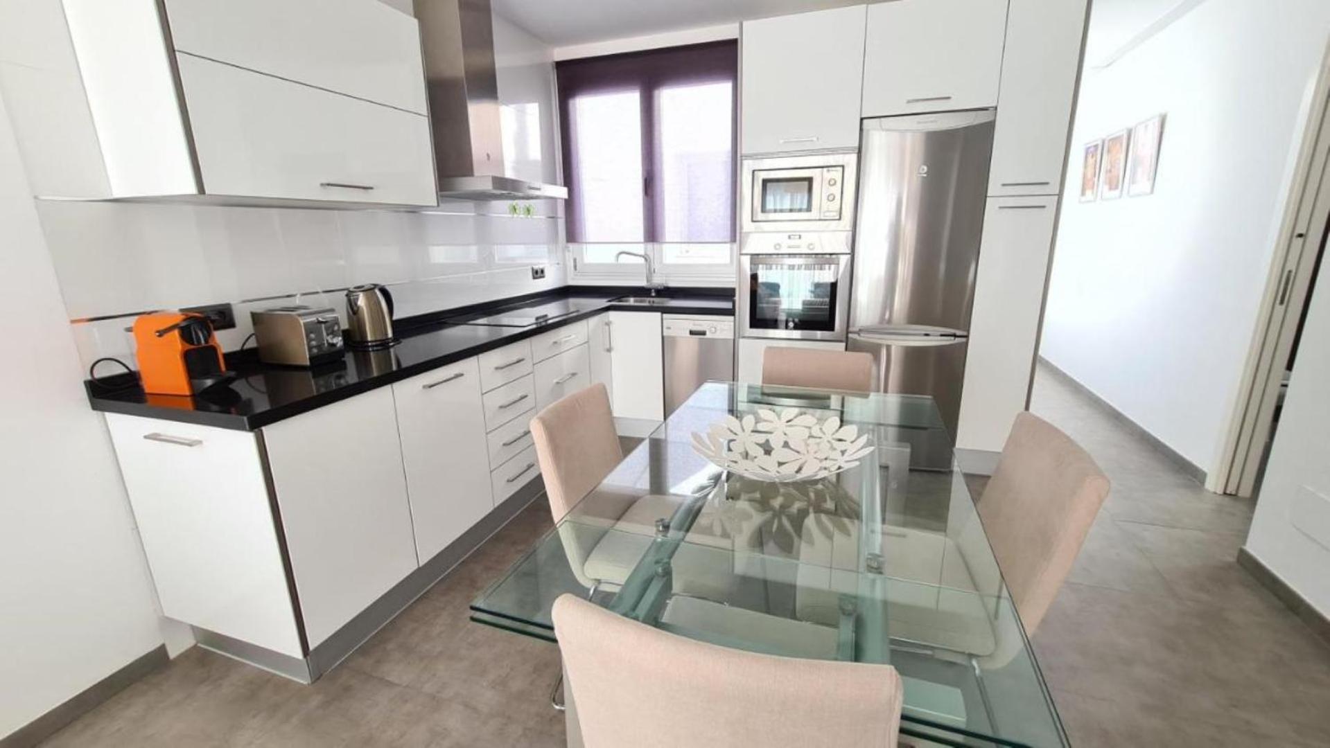 Apartment La Cruz 8 Silhouse
